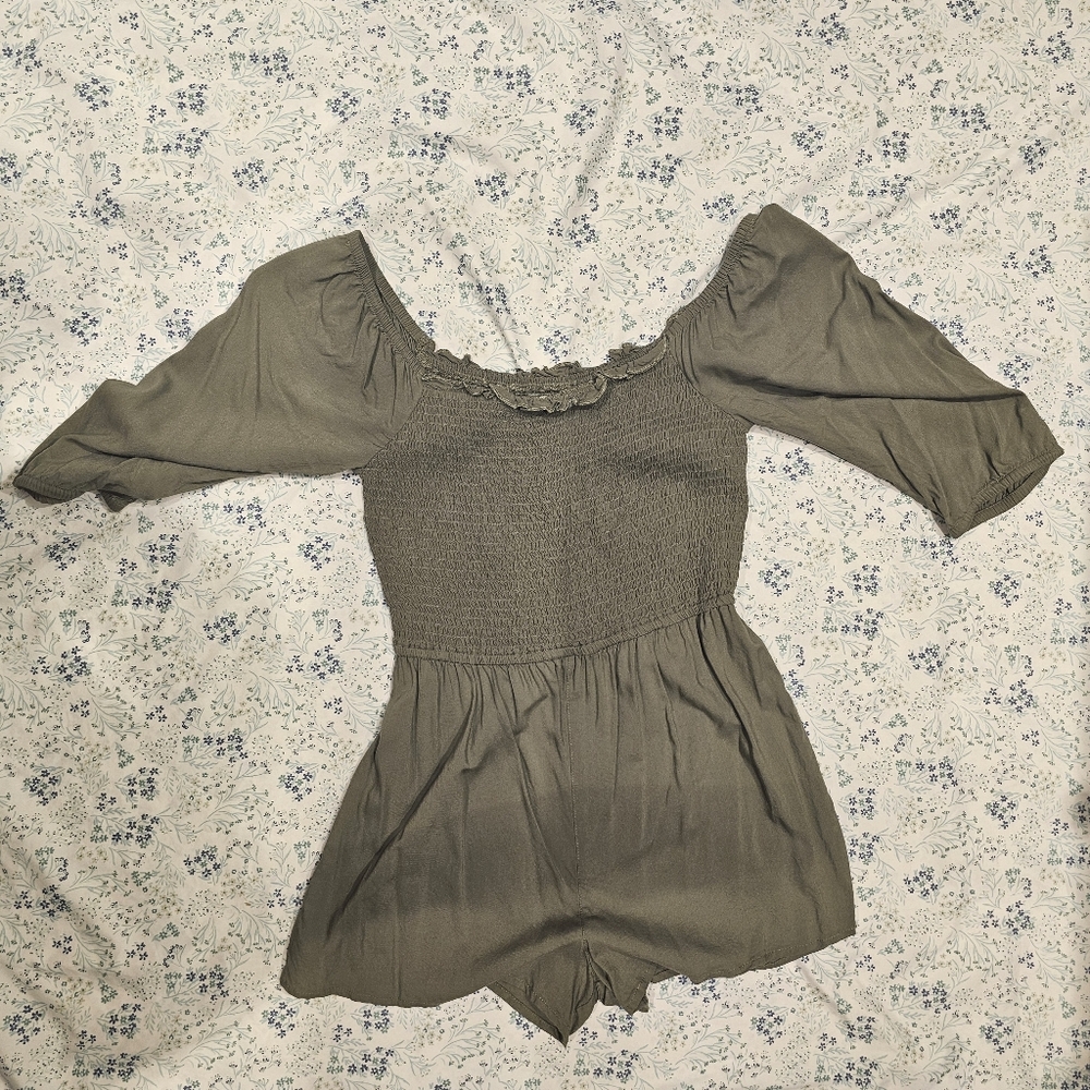 So Green romper size S